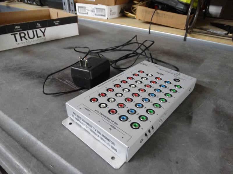 lot 8396 image: HD videoaudio 1-8 distribution amplifier.