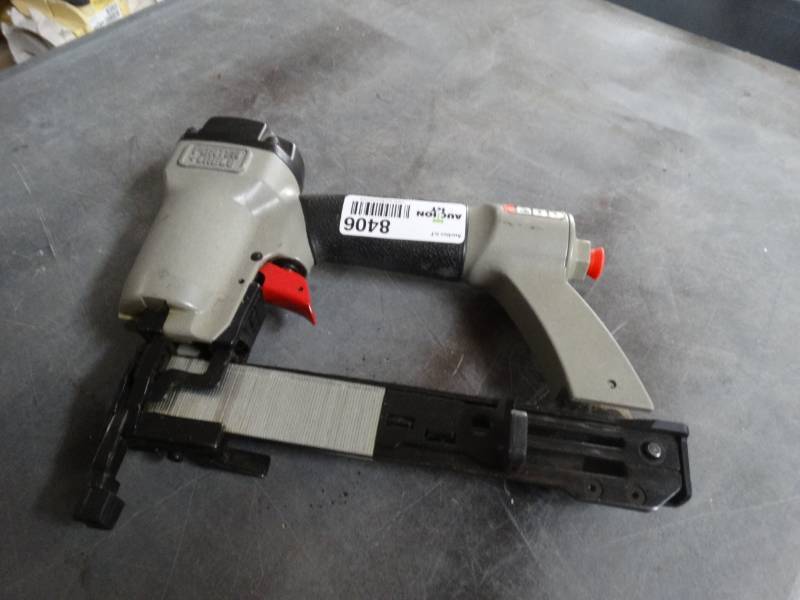lot 8406 image: Porter cable construction stapler.