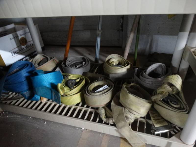 lot 8444 image: 10 box truck straps.