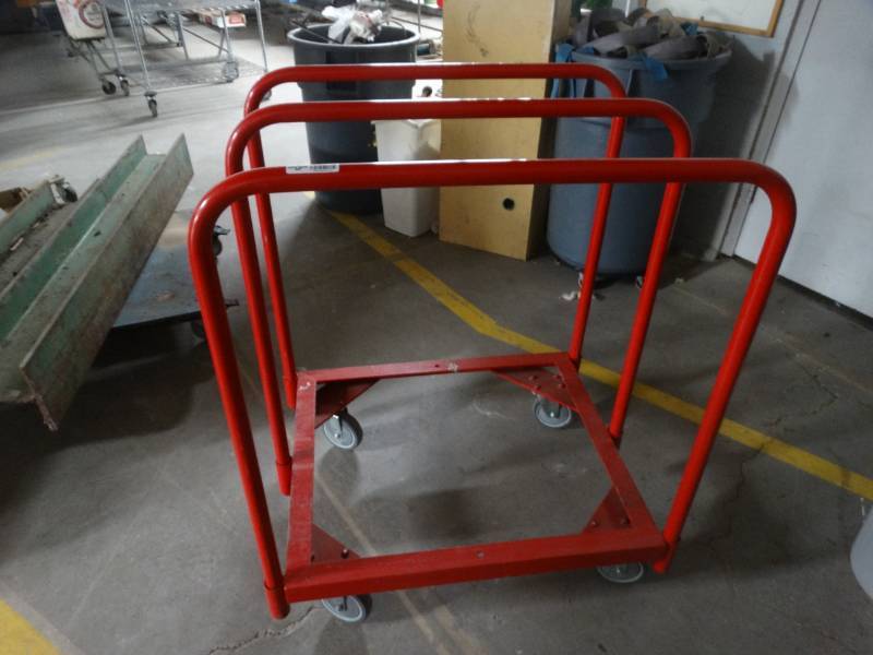 lot 8446 image: Red metal material cart.