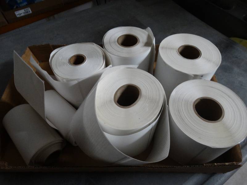 lot 8457 image: 7 Rolls of shipment labels.