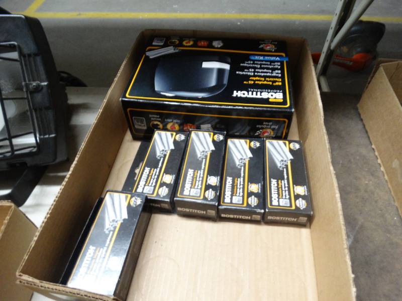 lot 8469 image: Stanley bostitch B8 impulse 45tm electric stapler wstaples.