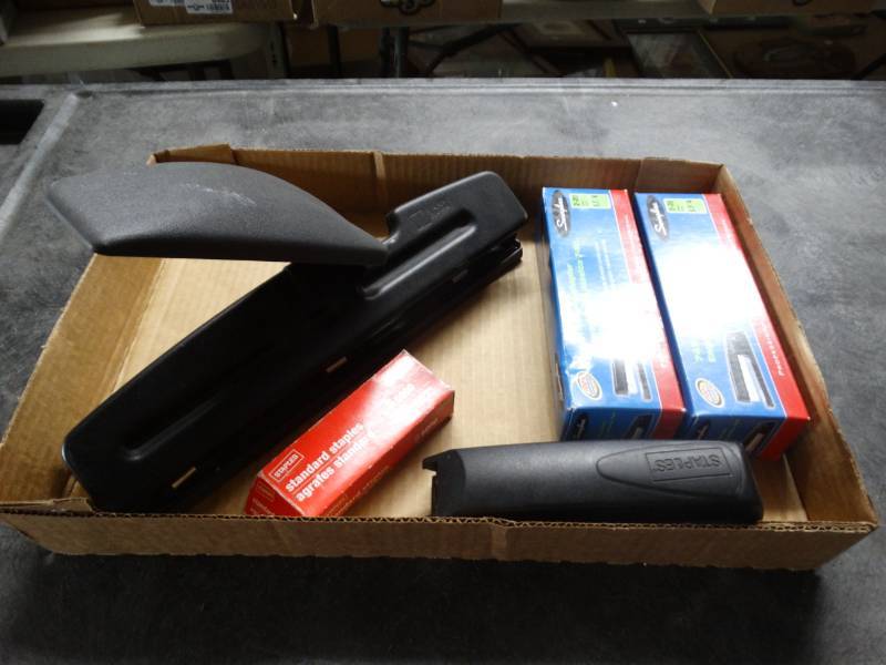 lot 8488 image: Lot of hole punch, stapler & staples.