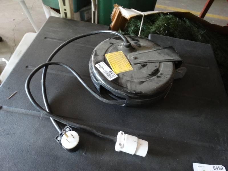 lot 8497 image: Extension cord reel.
