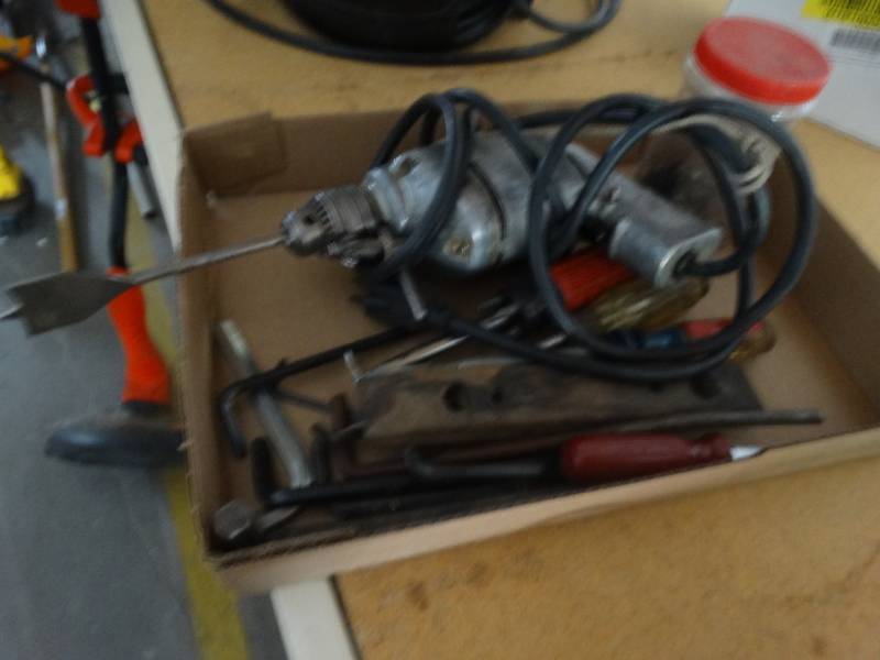 lot 8519 image: Lot of misc hand tools & drill.
