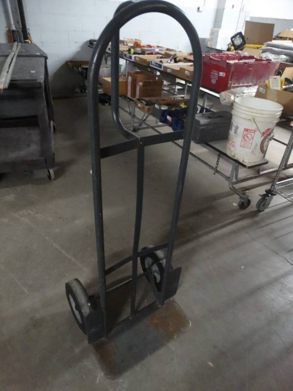lot 8532 image: Dolly wrubber wheels.