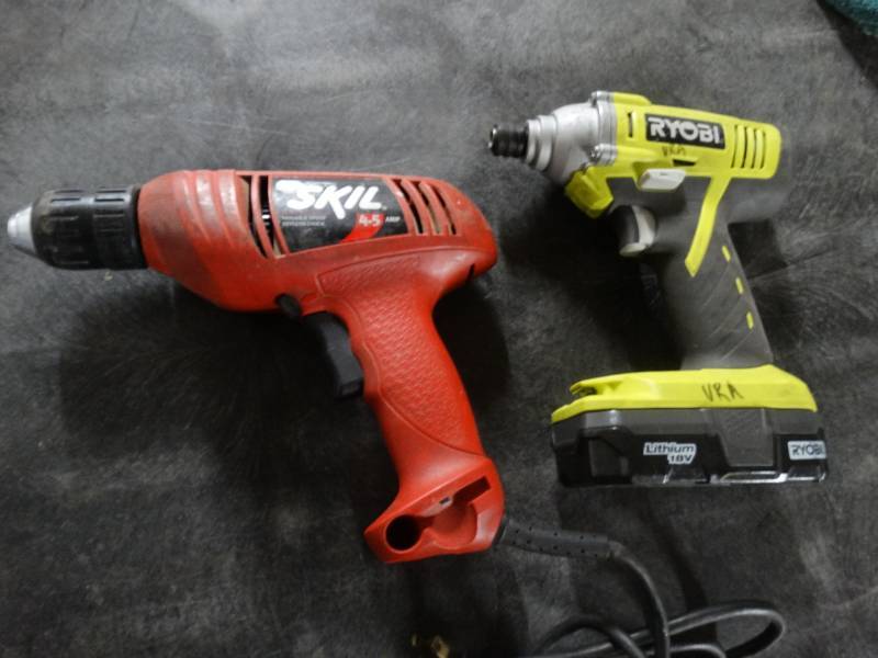 lot 8547 image: Ryobi drill batter operatred and a skill drill.
