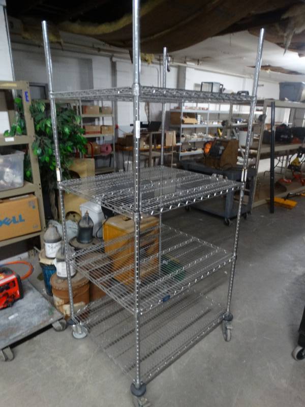 lot 8563 image: Metro rack on wheels.