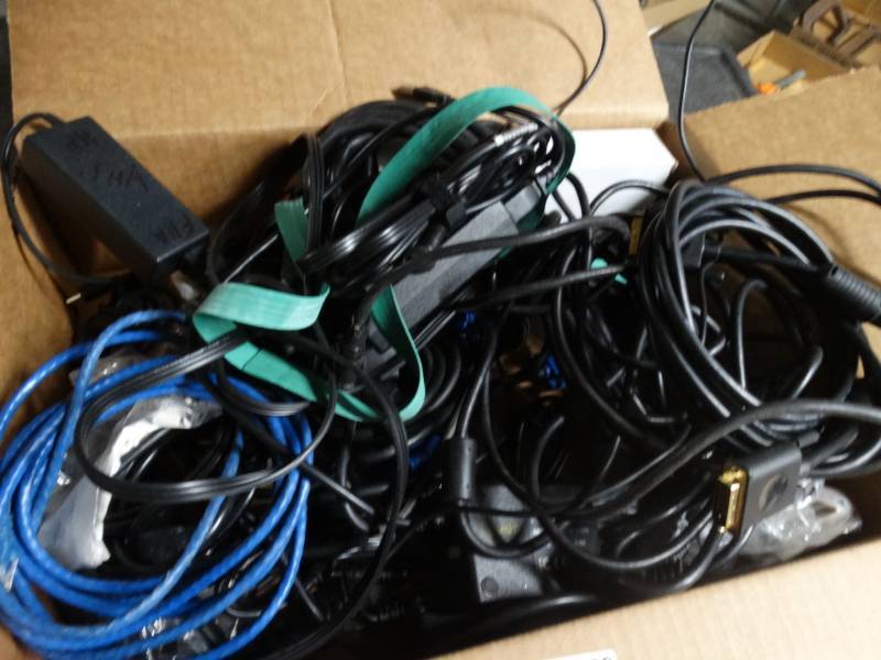 lot 8592 image: Lot of various wires.