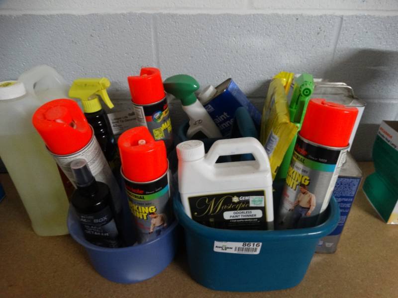 lot 8616 image: Lot of chemicals.