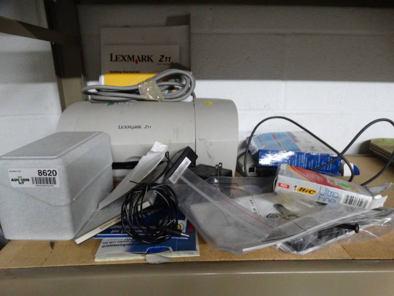 lot 8620 image: Office supplies.