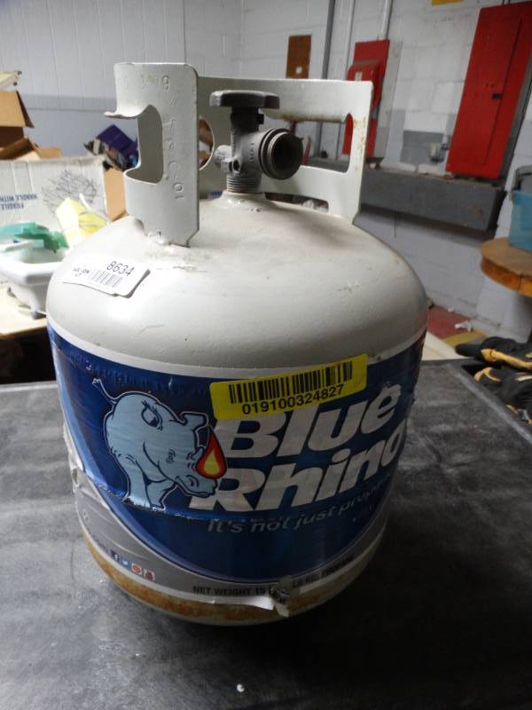 lot 8634 image: Propane tank.