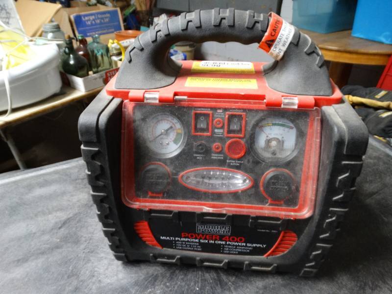 lot 8635 image: Mobile power multi purpose 6 in 1 power supply.