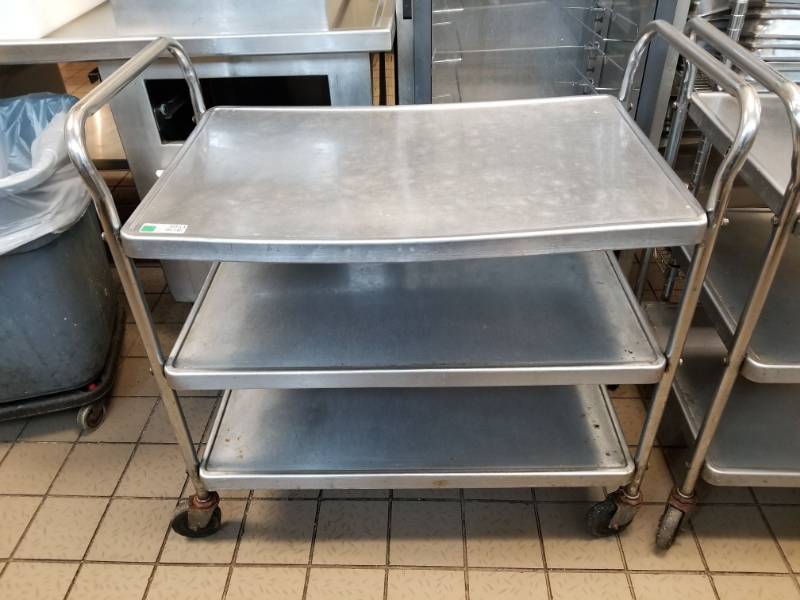 lot 4054 image: 3 Tier Cart on Wheels