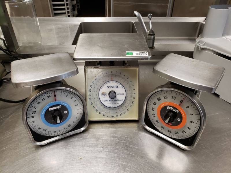lot 5003 image: (3) Kitchen Scales