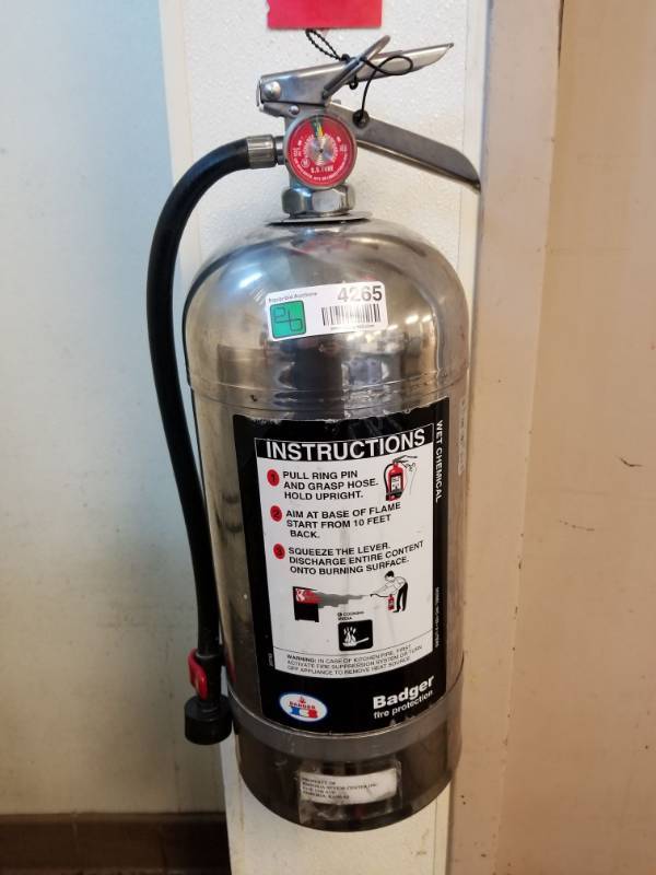 lot 4265 image: Kitchen Fire Extinguisher