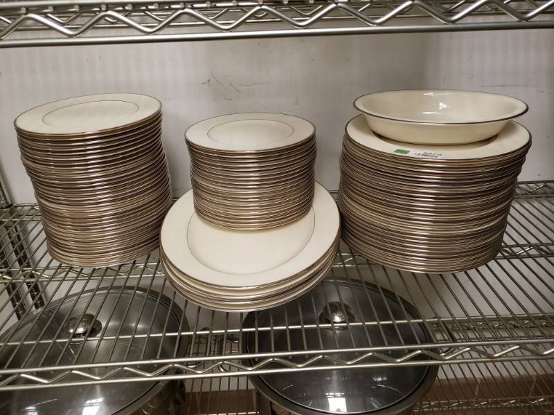 lot 5079 image: Lenox Montclair China