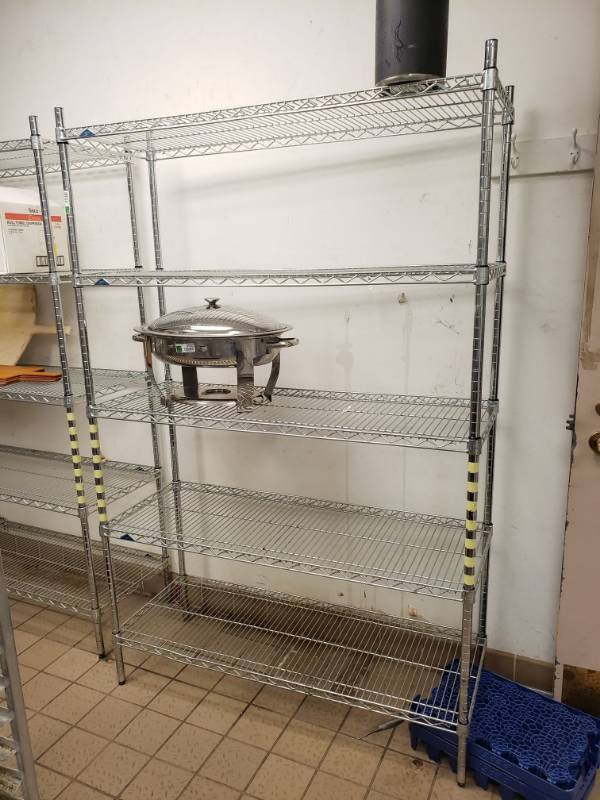 lot 5090 image: 42x 18 x 75 Metro 5 Tier Rack.