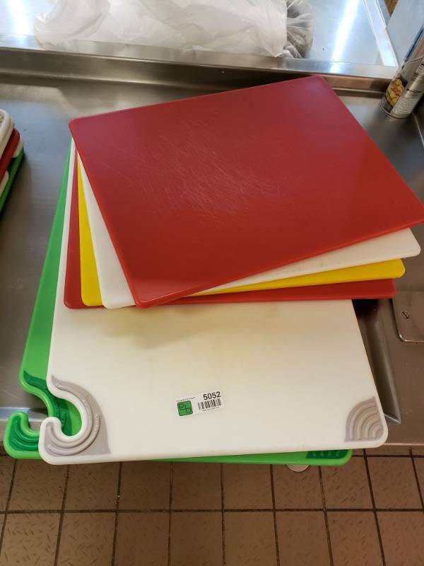 lot 5052 image: (6) Cutting Boards