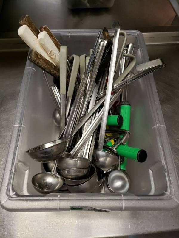 lot 5057 image: Spatulas, Ladels, and Ice Cream Scoops