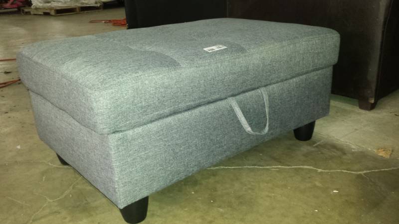 lot 1973 image: Upholstered Storage Ottoman