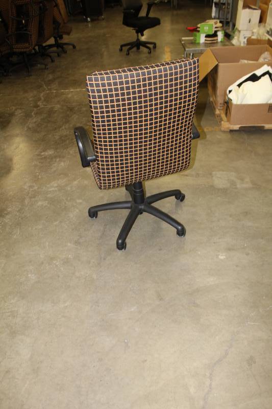 lot 2511 image: Conference Room Chair  Office Chair