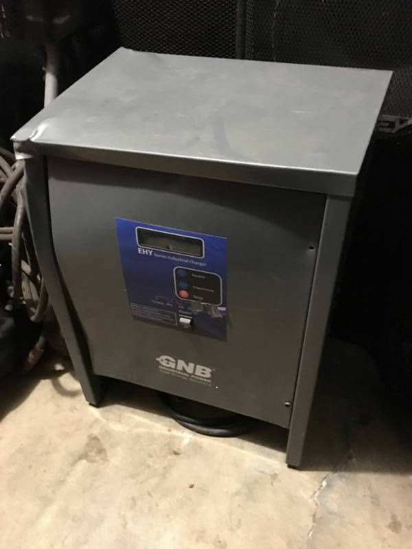 lot 1352 image: GNB EHY series industrial charger (New but has damage on side, untested)