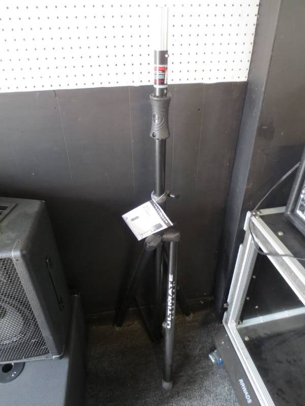 lot 1052 image: Ultimate support stand air powered speaker stand