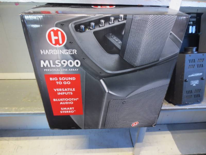 lot 1066 image: HarbingerMLS900 personal line array speaker system (Subwoofer only)