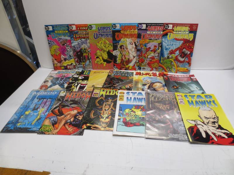 lot 1075 image: Lot of misc comics