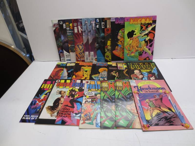 lot 1078 image: Lot of misc comics