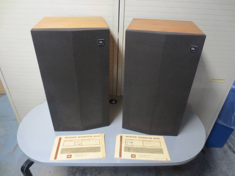 lot 1083 image: Pair of JBL L36 BR, both have original box, need to be restored, also have original warrenty papers