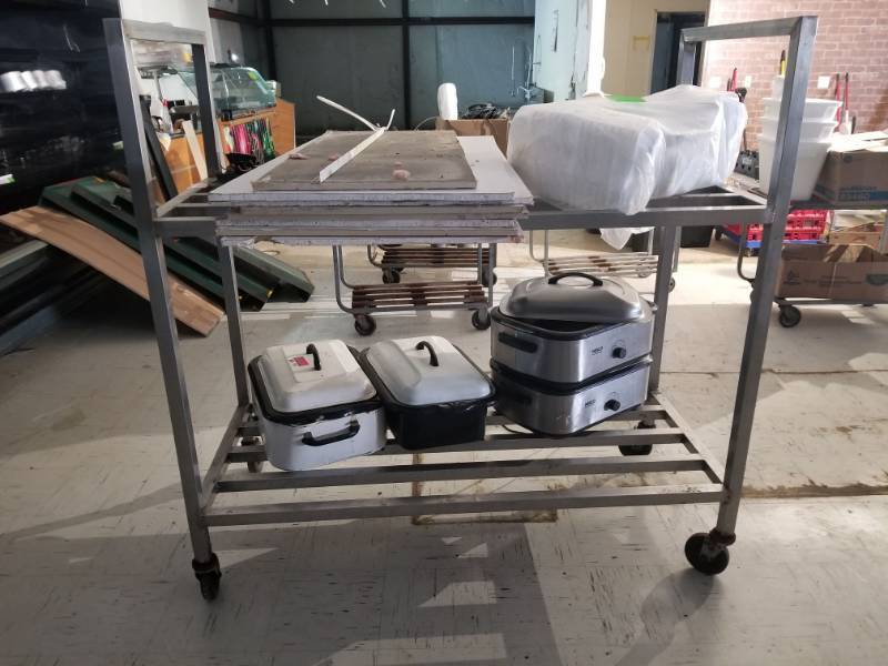 lot 2997 image: Metal Cart with Wheels