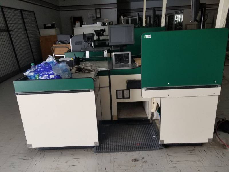 lot 4271 image: Cashier Station