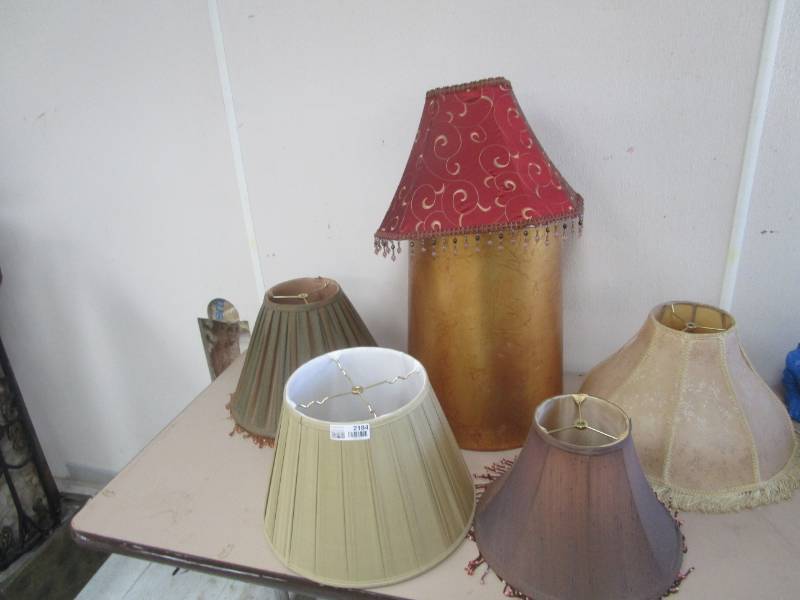 lot 2184 image: Lot of 6 Lamp Shades