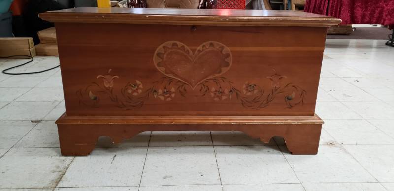 lot 2093 image: Carved Front Wood Cedar Chest