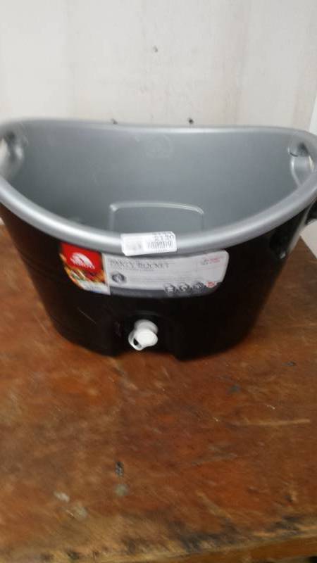 lot 2130 image: Oval Two Handled Party Bucket with Drain