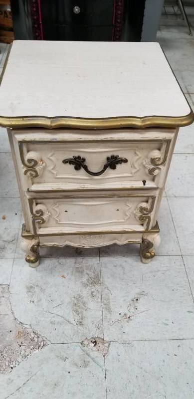lot 4218 image: Two Drawer Blonde Nightstand