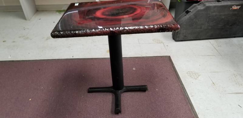 lot 4287 image: Iron Base Table
