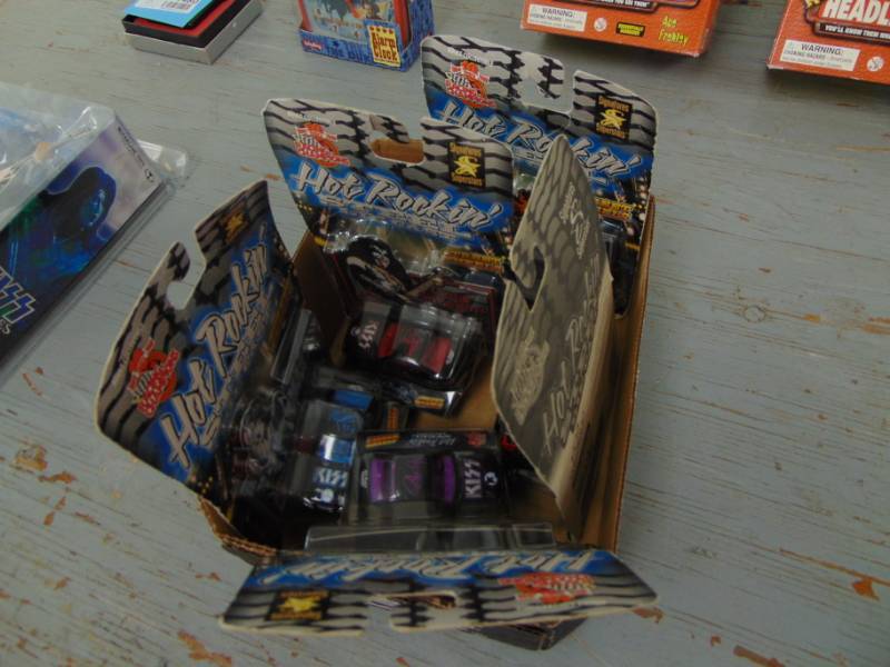 lot 1475 image: KISS- Racing Champions Die Cast Lot