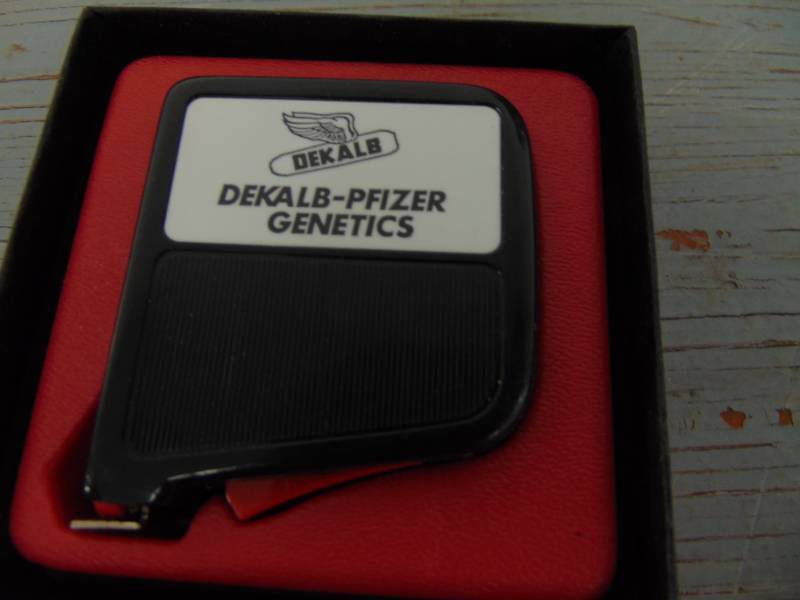 lot 1480 image: Dekalb Tape Measure