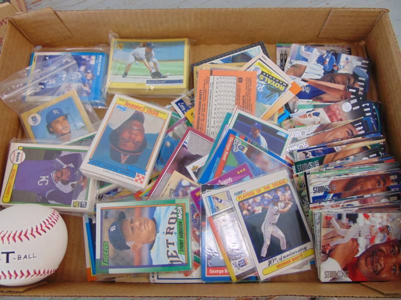 lot 1486 image: Baseball Card Lot