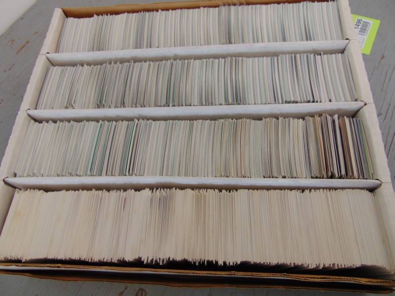 lot 1496 image: Huge Lot of Baseball cards