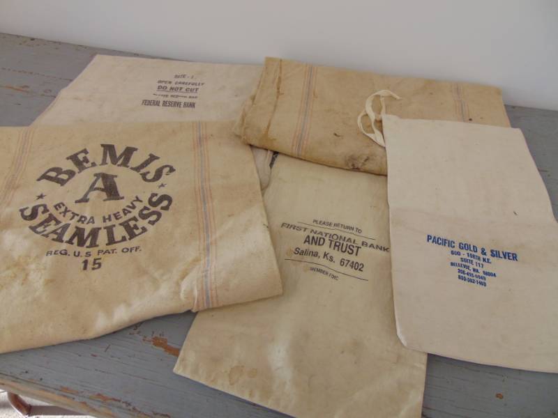lot 1499 image: Bank Bags and Miscellaneous cloth
