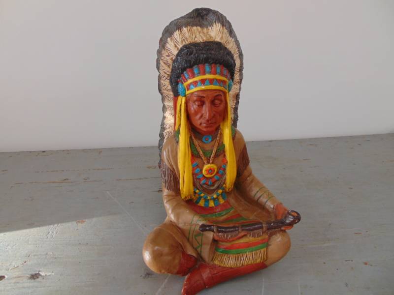 lot 1500 image: Ceramic Indain 16 Tall