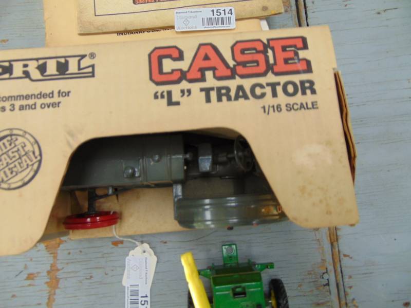 lot 1515 image: Case L Tractor Die Cast
