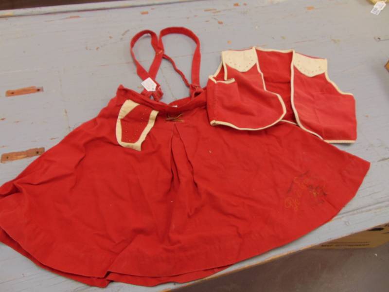 lot 1526 image: Dale Evans Queen of the West Outfit  Sz. 10