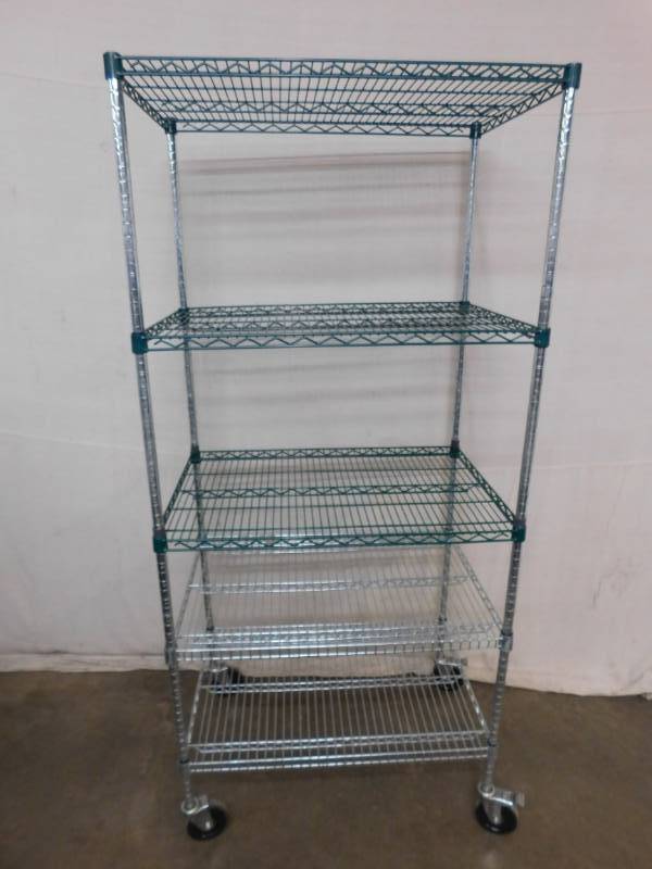 lot 40 image: Metro Shelf