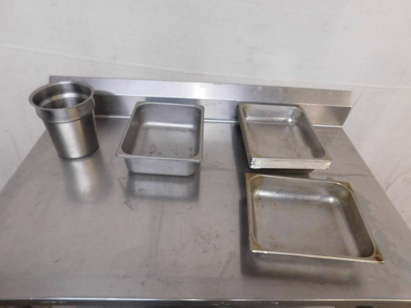 lot 1542 image: 12 Pans