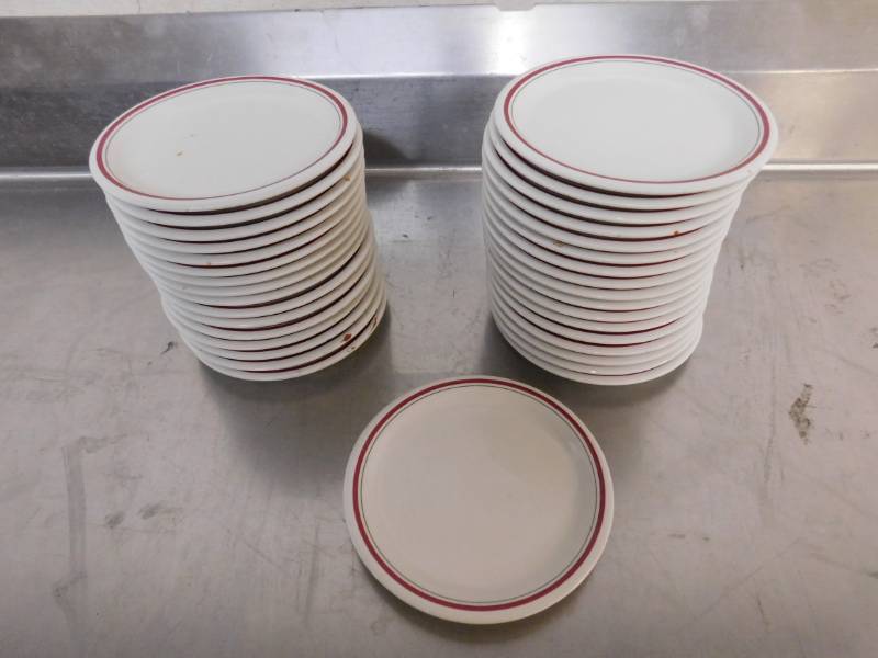 lot 1556 image: 34 Carlisle Plates